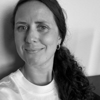 Emmelie Hederskog Email