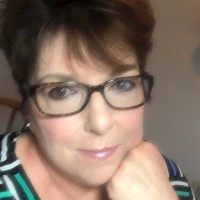Elsevier Employee Donna E's profile photo