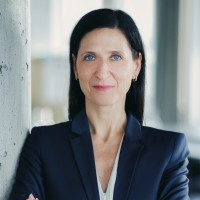 Carolin Kronenberg Email