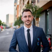 Victor Vazquez Ruiz Email