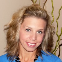 RE/MAX Professionals Springfield Employee Mindi Johnson's profile photo
