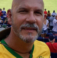Roberto Magellan Email & Phone Number