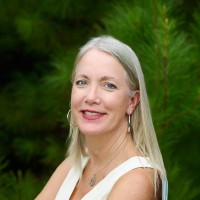 Julie Willoughby Email & Phone Number