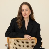Isabella Moncayo Email & Phone Number