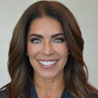 Optima Academy Online Employee Annette English's profile photo