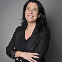 Mariella Muratto Email