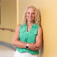 Keller Williams Platinum Realty Employee Alison Burke's profile photo