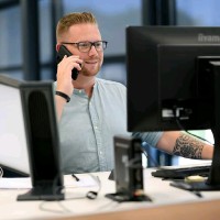 Robbert Schuurmans Email