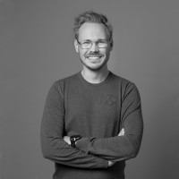 Robin Lindgren Email