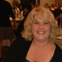 Henry Schein Canada Inc. Employee Julie Emery's profile photo