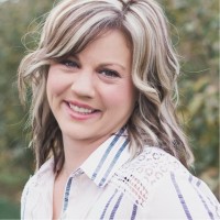 Christianna Hanson Email & Phone Number