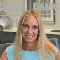 Coldwell Banker West Shell Employee Kim Flake's profile photo