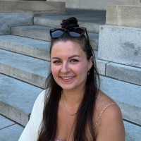 AKT London Employee Becca Ingram's profile photo