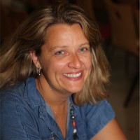 Raphaelle Roger Email