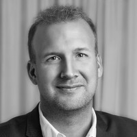 Fredrik Runesson Email