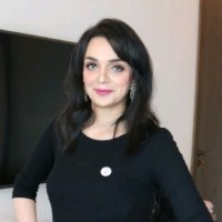 Noor Khalil Email