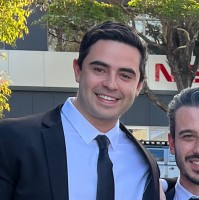 Anton Iribarren Email