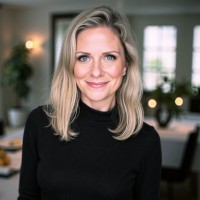 Holly Holt Email & Phone Number