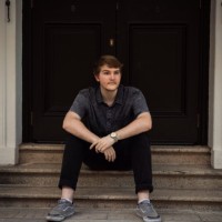 Elliot Hodgson Email