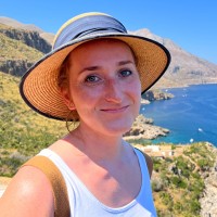 Anna Pękala Email