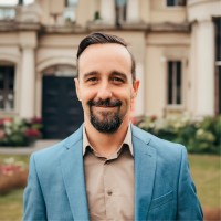 Kelly Mason Email & Phone Number