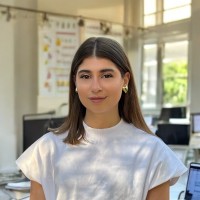 Arleen Avakian Email