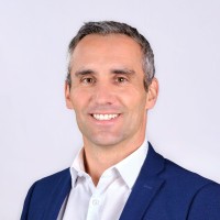 E-mail e número de telefone de Simone Leonardi