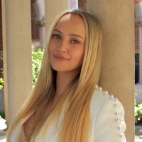 U BEAUTY Employee Alexandra Tatar's profile photo