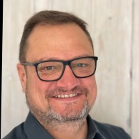 Andreas Thöni Email