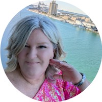 Dream Vacations - James Aigner Employee Laura McFaddin's profile photo
