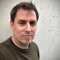 Adrià Serra Email