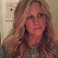 Julie Vaught