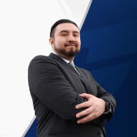 Mauricio H. Email