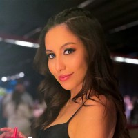 Camila Rodrigues Email