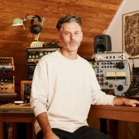 Nick de Friez Email & Phone Number