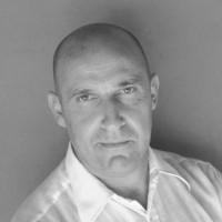 Bart van Houdt Email