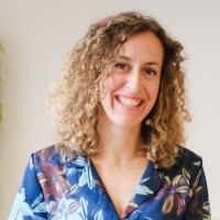 Laure Casta Email