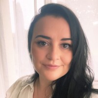 Sabrina Ferreira Email & Phone Number