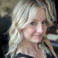 Dupli Envelope & Graphics Employee Hilary Hext's profile photo