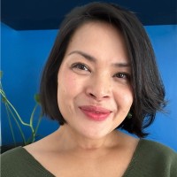 Mandy Pham Email & Phone Number