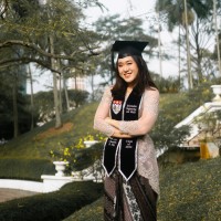 Vanessa Chandra Email