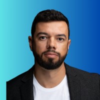 Growth Store Employee Gustavo Brito's profile photo