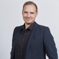 Sebastian Joerchel Email