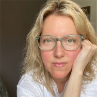 E-mail e número de telefone de Lori MacKenzie