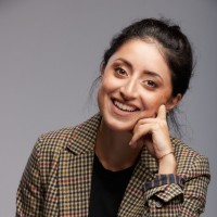 Laura Medioni Email