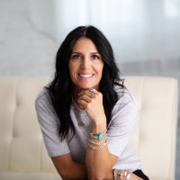 Luneta Home Loans Employee Bobbie Boudrero's profile photo