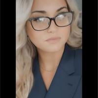 Square Cow Movers Employee Rebecca Vasquez's profile photo