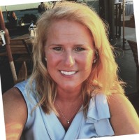 Michaela Holmes Email