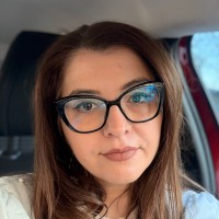 Andreea Poenaru Email