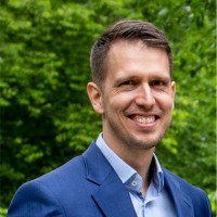 Mike Andrä-Leß Email